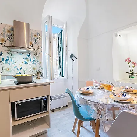 Casa Di Ta' - Happy *